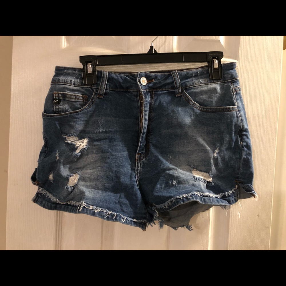 Kancan denim shorts